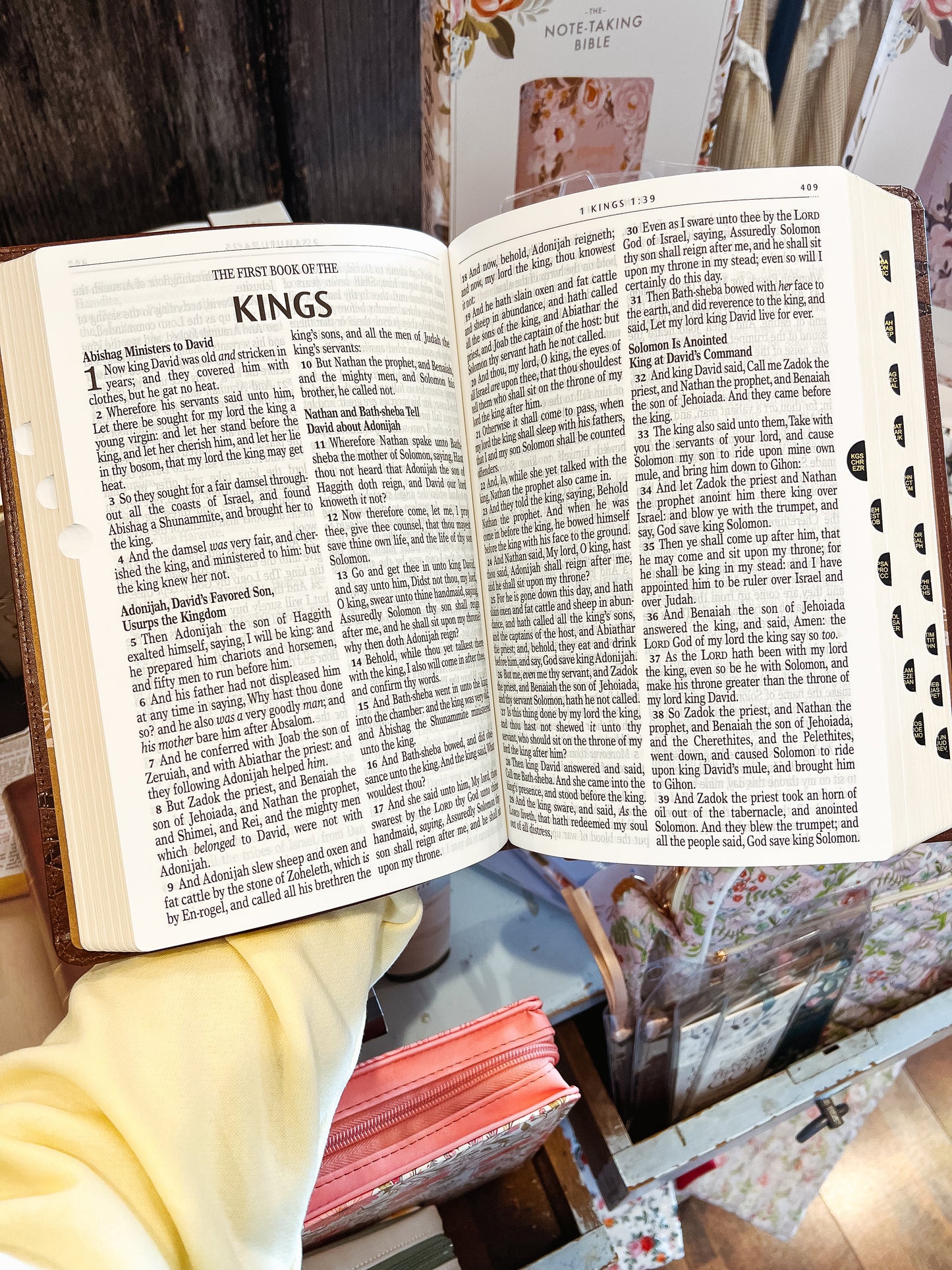KJV Men's Giant Print Full Size Bible