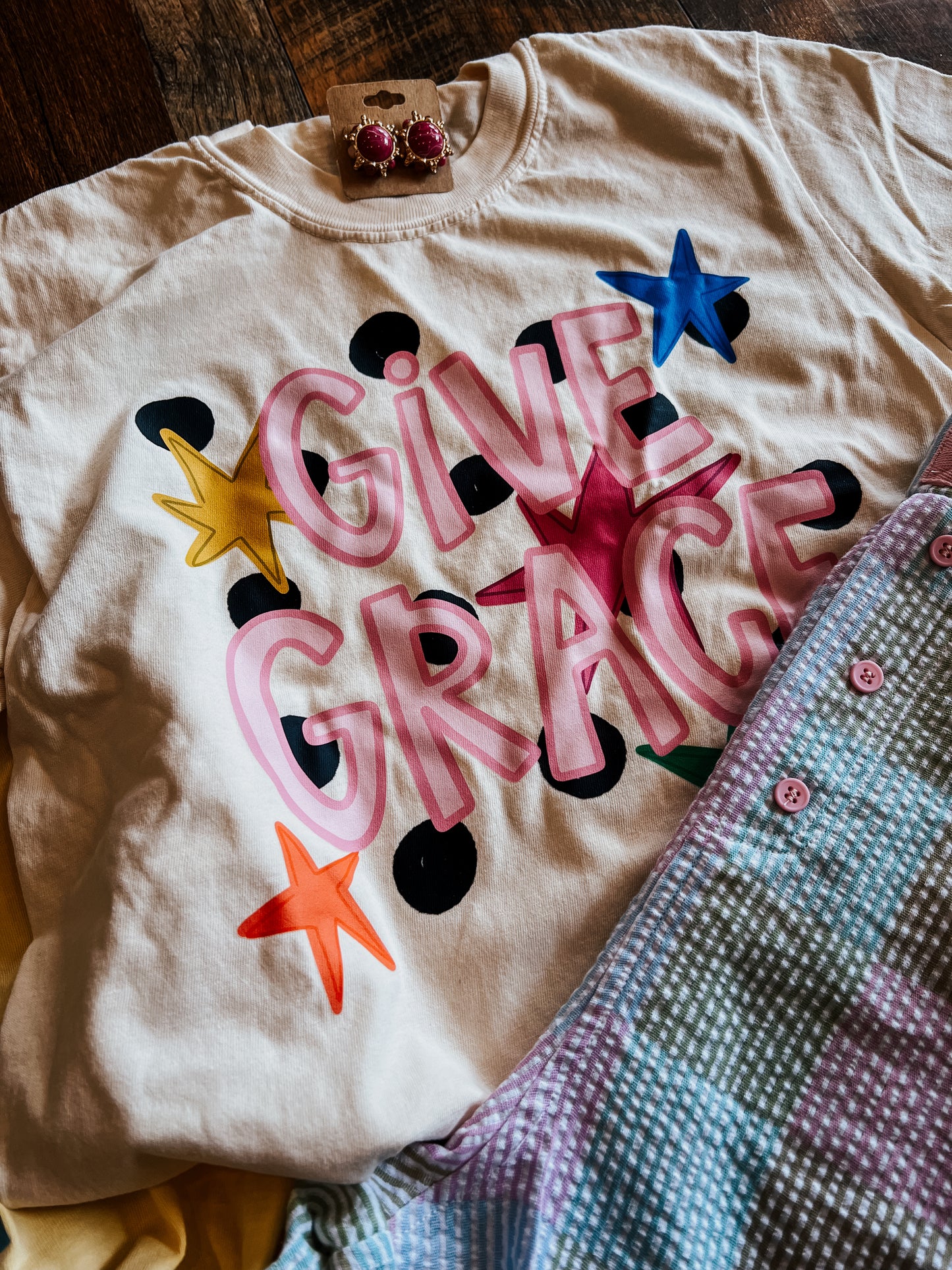 Give Grace Tee π€