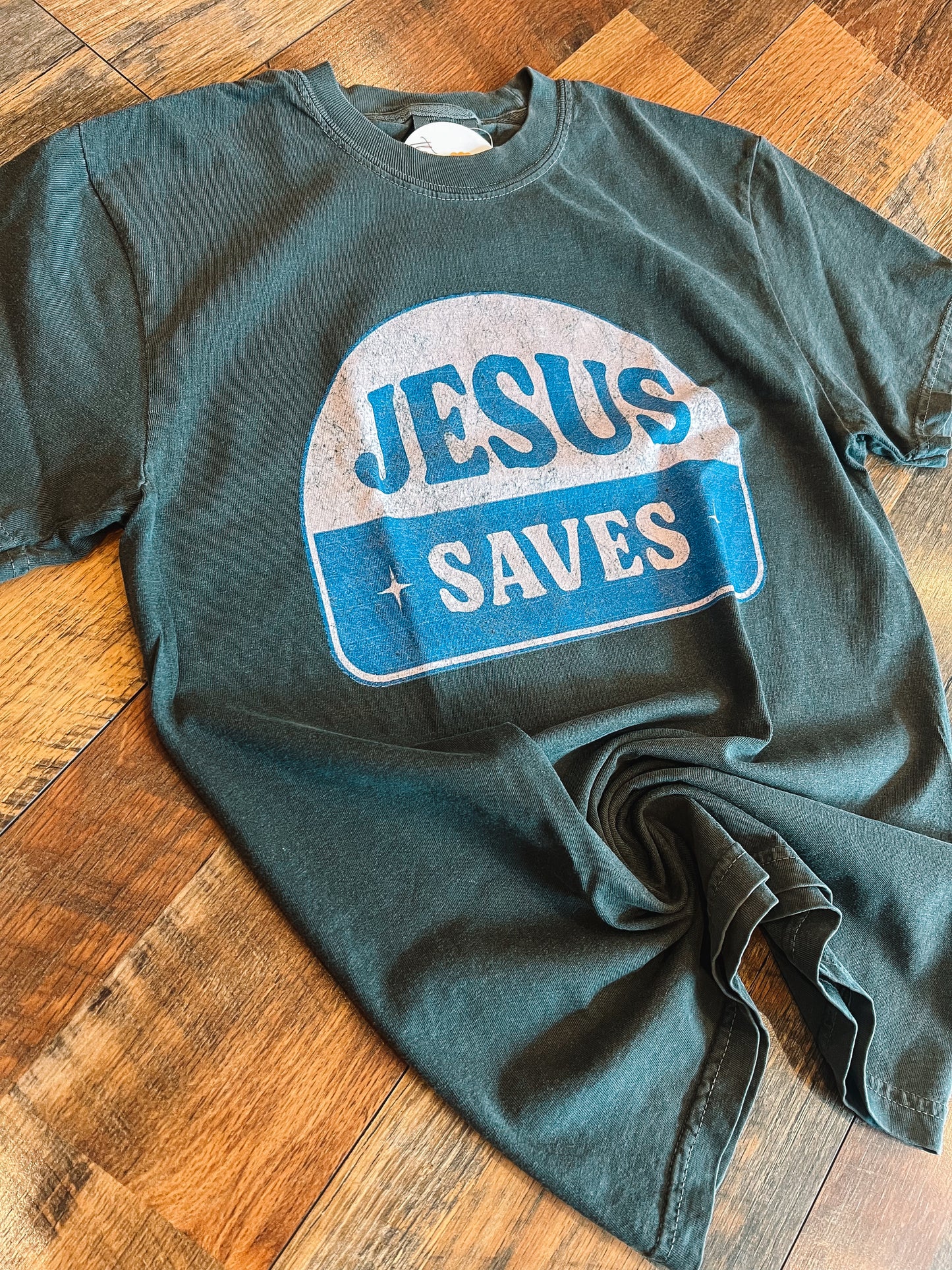 Retro “Jesus Saves” Tee ✝️✨