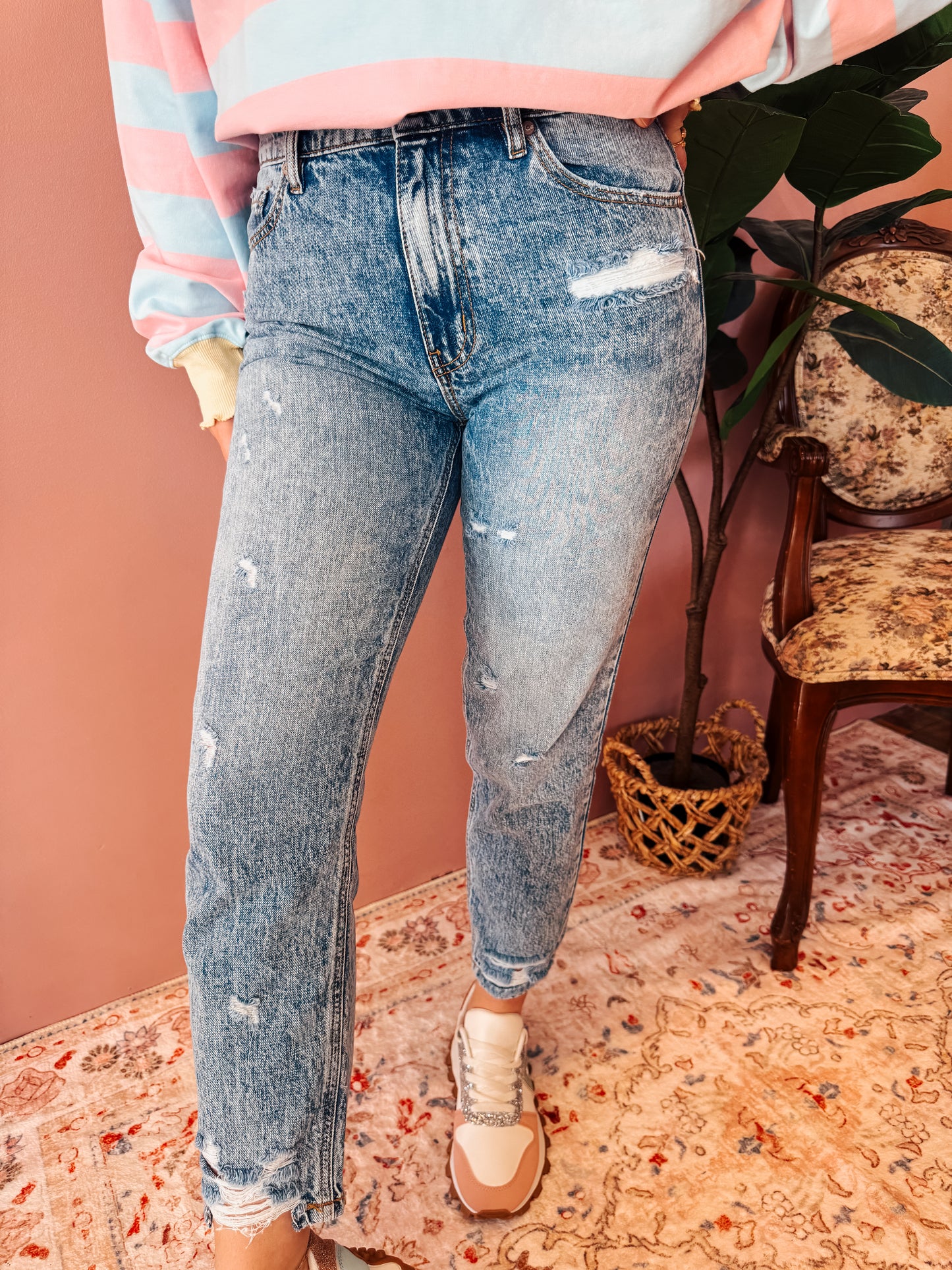 High Rise Ankle Mom Jeans