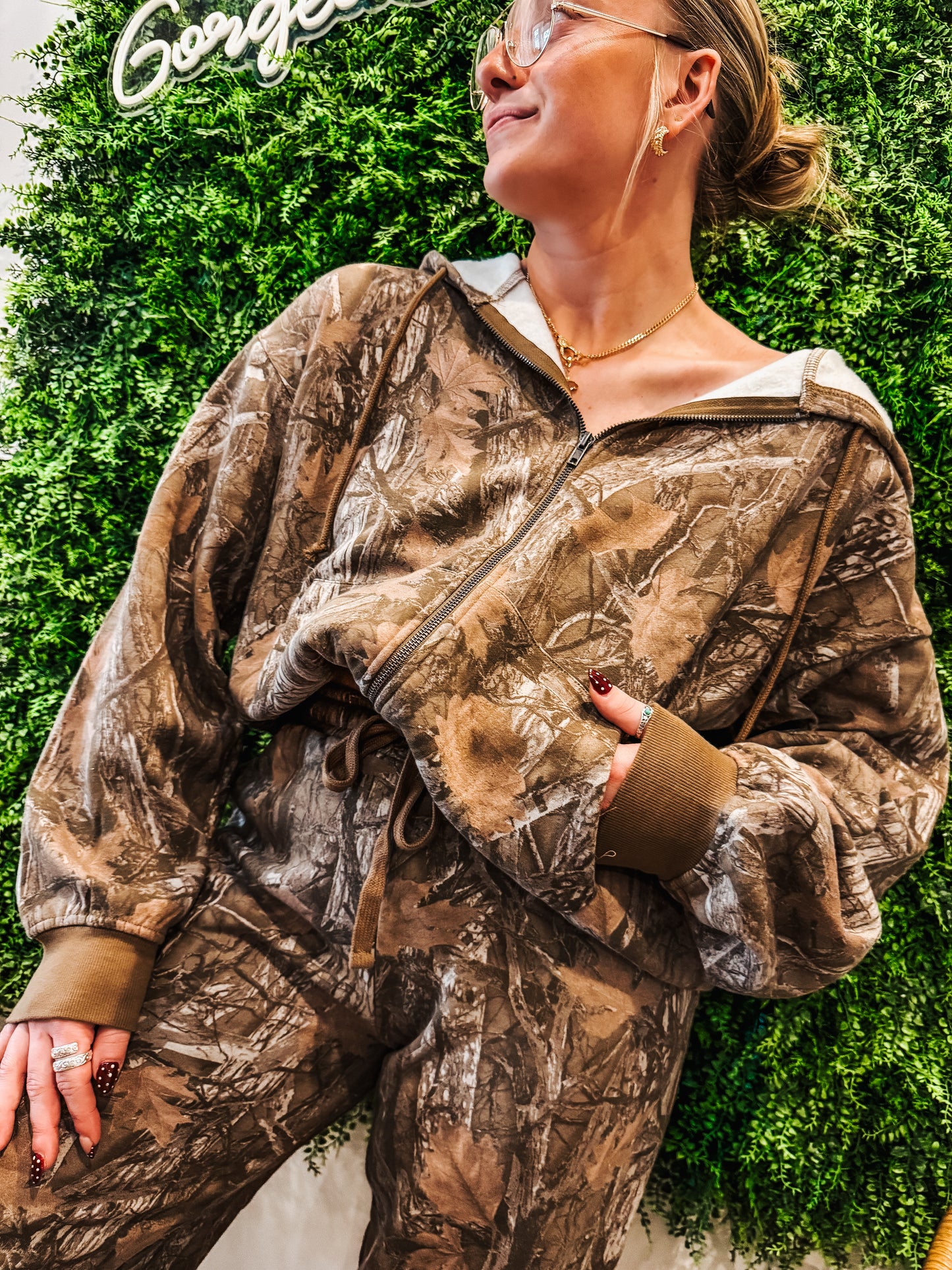 Backwoods Babe Zip-Up 🌲🤎
