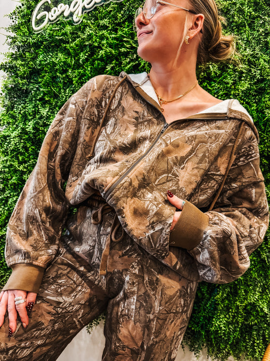 Backwoods Babe Zip-Up 🌲🤎