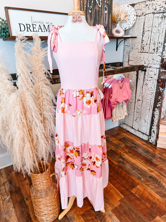 Curvy Tie Shoulder Maxi Dress