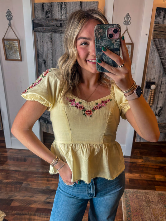 Delicate Detail Sweetheart Top