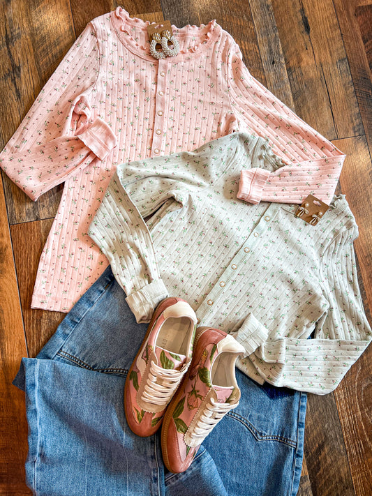 Ribbed Floral Button Top