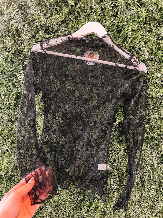 Lace Fitted Layering Top