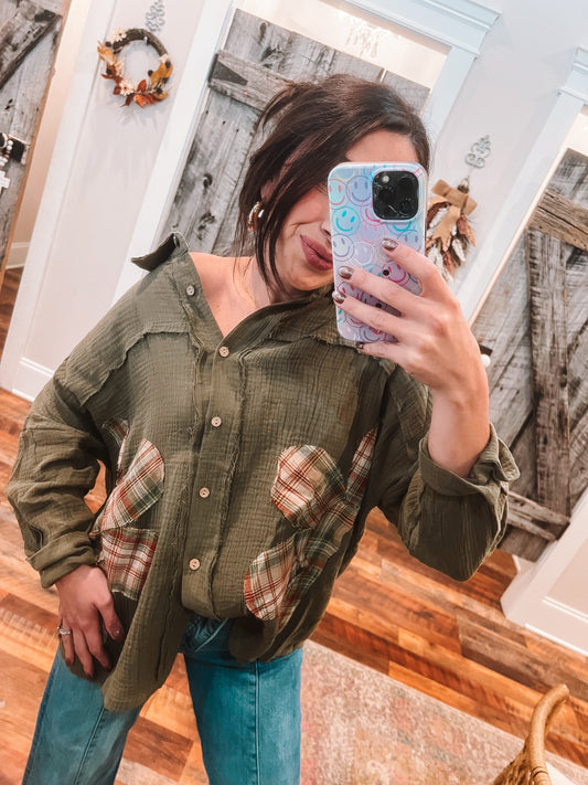 Plaid About You Top 💫