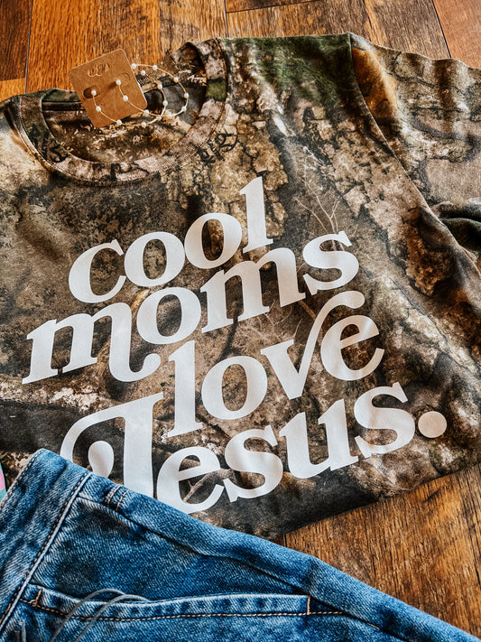 Cool Moms Camo Tee 😎