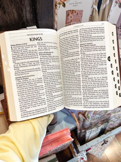 KJV Men's Giant Print Full Size Bible