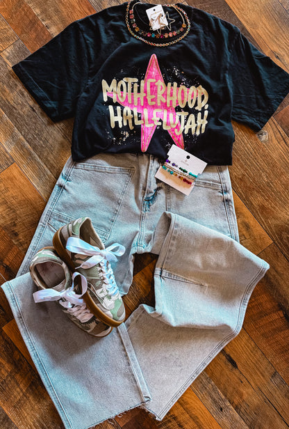 Motherhood, Hallelujah Tee ✨