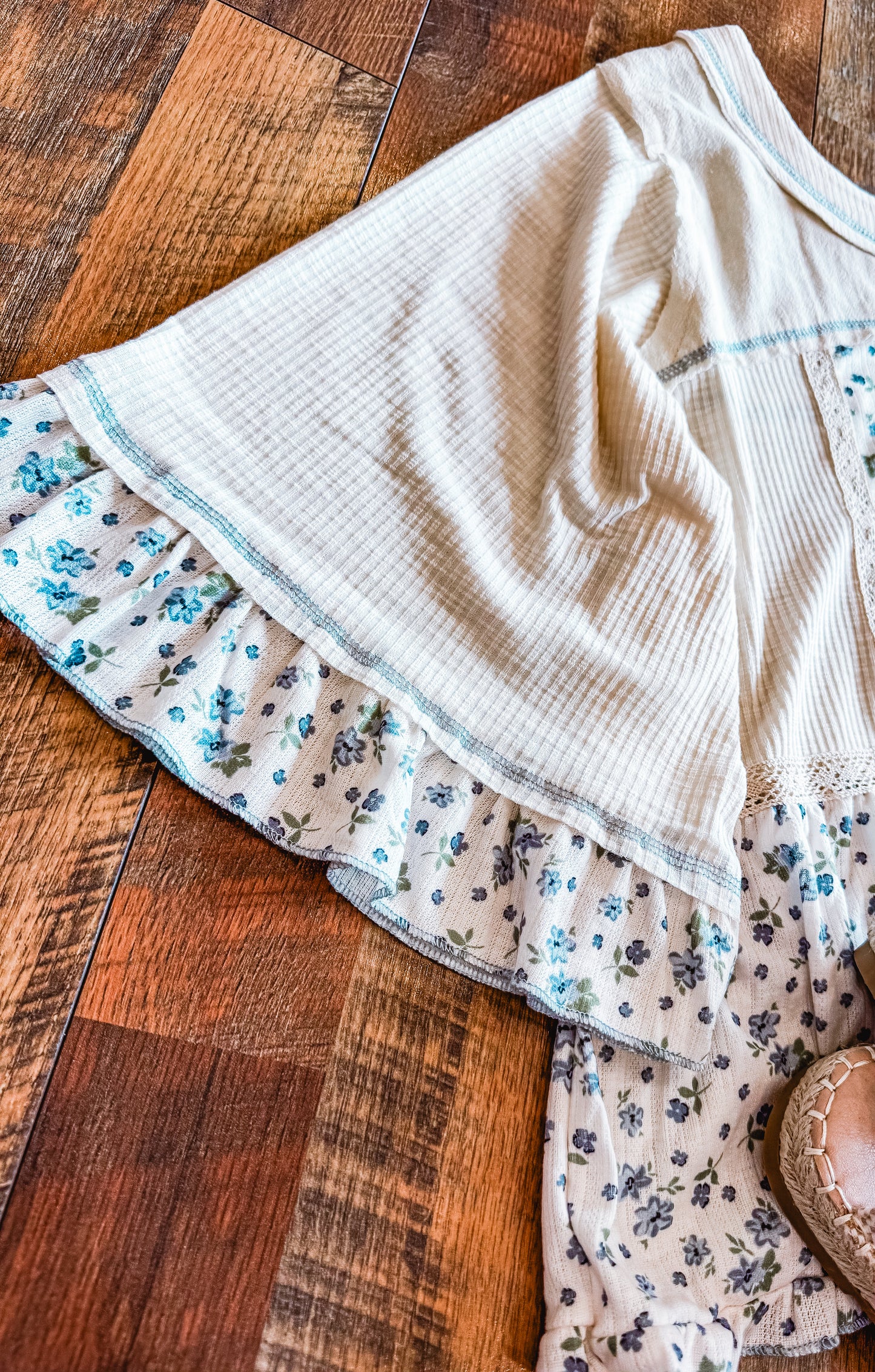 Bluebell Breeze Top 🌾
