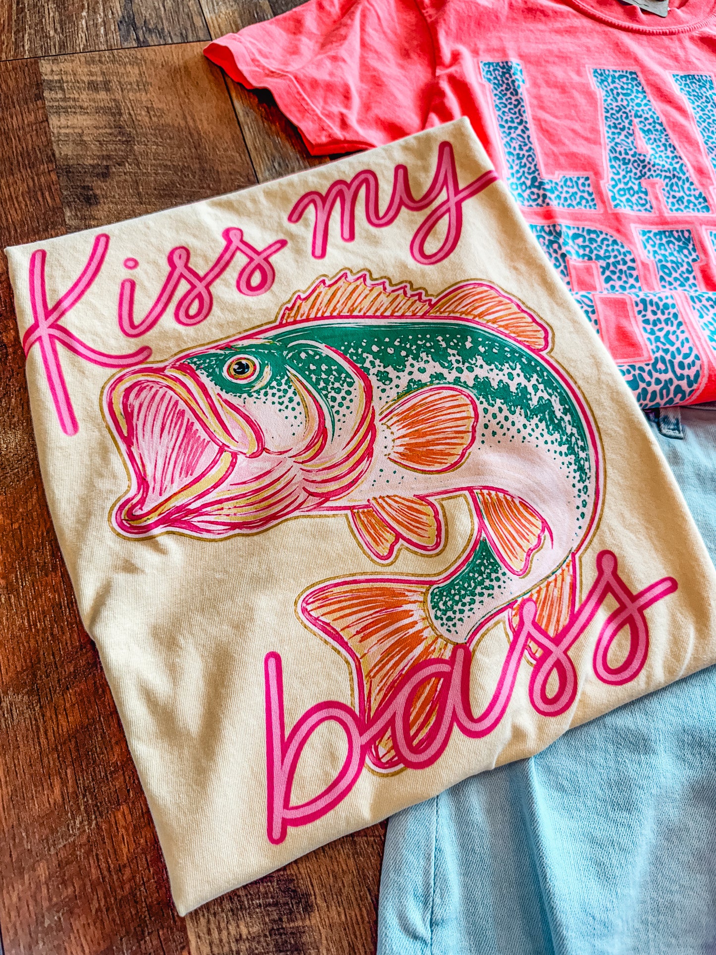 Kiss My Bass Tee 💋🎣